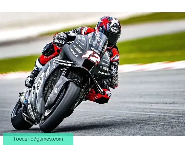 摩托GP赛季最新动态 法比奥亮相新赛季 赛道竞争更加激烈
