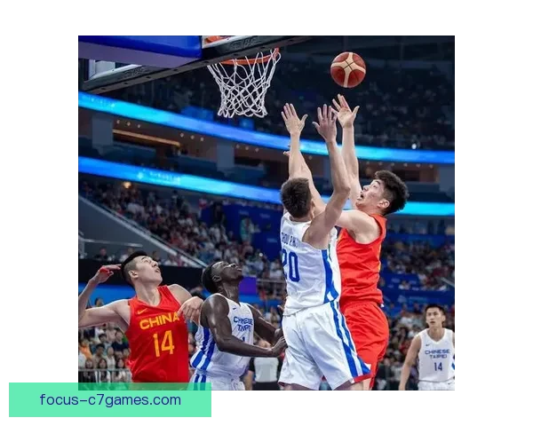 中国男篮连胜冲击亚洲赛场,年轻球员表现引发热议 中国男篮连胜冲击亚洲赛场,年轻球员表现引发热议