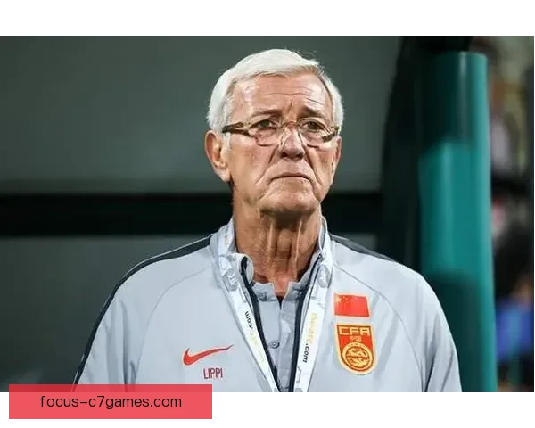 中国足球队备战世界杯预选赛 新任主教练寄望年轻球员发挥潜力