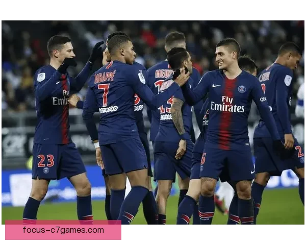 围绕巴黎FC俱乐部发展历程与未来战略布局的深度解析与观察全面 围绕巴黎FC俱乐部发展历程与未来战略布局的深度解析与观察全面