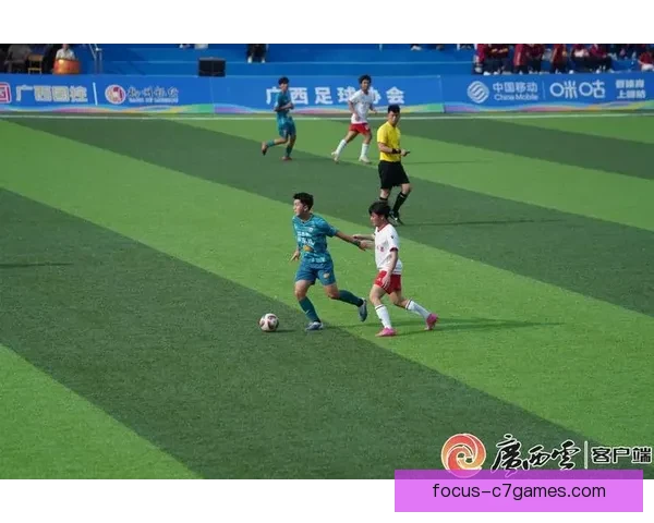 重庆超级联赛激战正酣球员表现与精彩瞬间全纪录